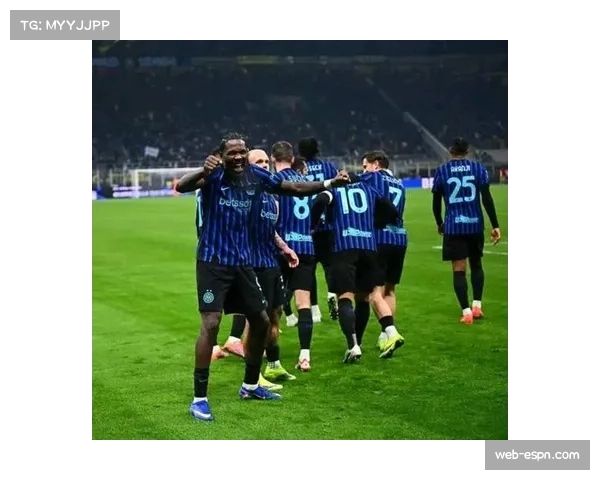 速报：维罗纳1-3国际米兰，蓝黑军团通过高效的肋部穿插打入三球